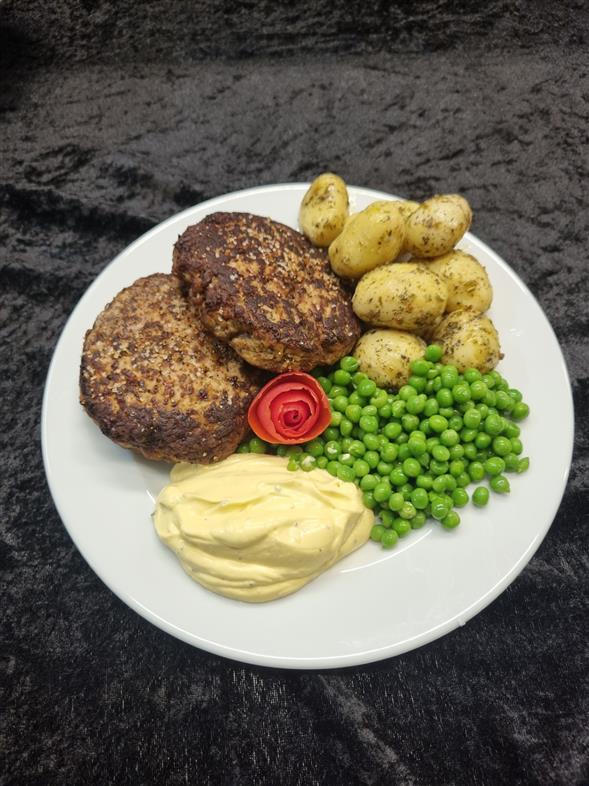 Herregårdsbøf med krydderkartofler